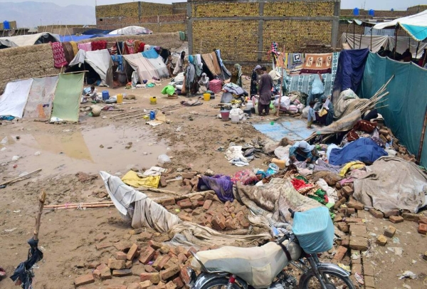 Heavy rains lashed south-western Pakistan and triggered flash floods in several places. 