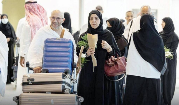 The Ministry of Hajj and Umrah received 185 pilgrims from the program of the Custodian of the Two Holy Mosques Guest Program for Hajj and Umrah, who arrived at King Abdulaziz International Airport in Jeddah.