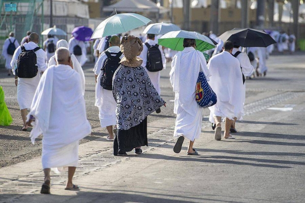 Pilgrims has flocked at the beginning of Thursday to Mina holy site to spend the day of Tarwiyah (water provision) in pursuit of the Prophetic Sunnah.