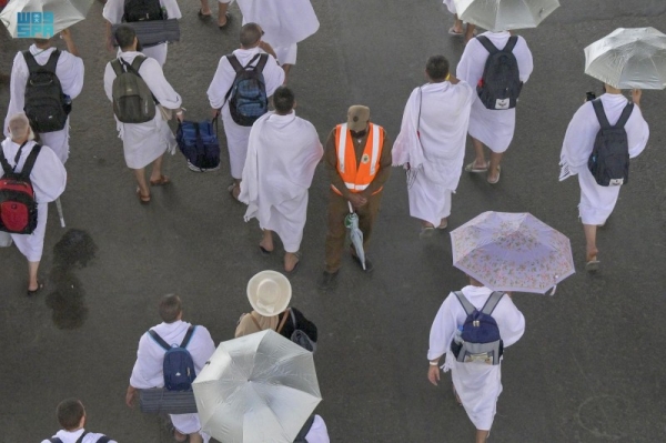 Pilgrims has flocked at the beginning of Thursday to Mina holy site to spend the day of Tarwiyah (water provision) in pursuit of the Prophetic Sunnah.