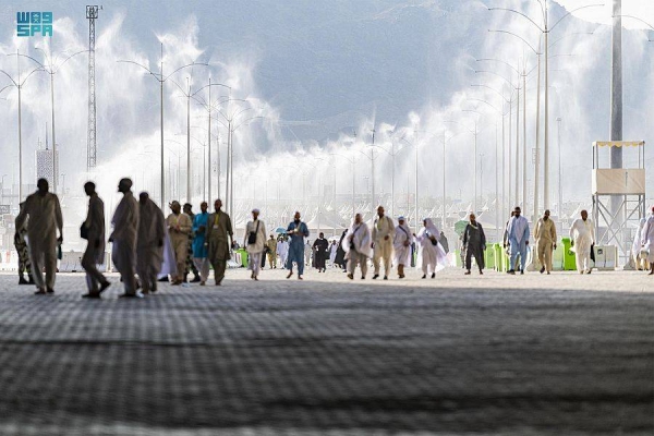 Hajj ends officially as last batches of pilgrims leave Mina