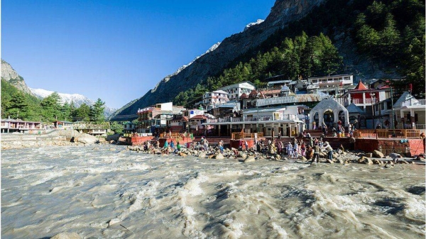 Hundreds of thousands of devotees undertake the Char Dham pilgrimage every year,,jpg