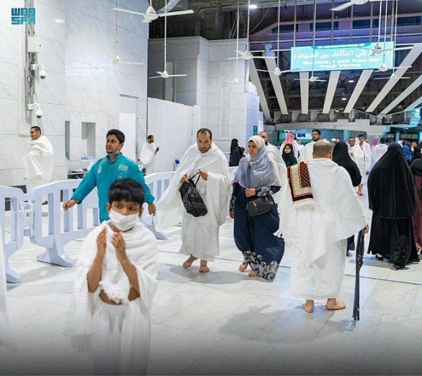 The General Presidency for the Affairs of the Two Holy Mosques has received on Saturday the first batch of the pilgrims coming from outside Saudi Arabia to perform Umrah during the Umrah season for this year 1444 AH.