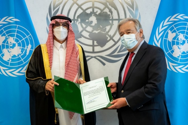 Ambassador Dr. Abdulaziz Al-Wasil presents his credentials to Secretary-General António Guterres at the United Nations in New York on Tuesday.