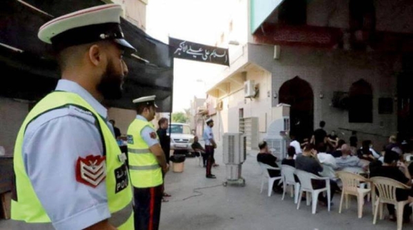 The Bahraini Community Service Policemen are deployed to ensure security of an event held to commemorate Ashura. (Courtesy Bahrain News Agency)