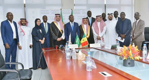 SFD CEO Sultan Bin Abdulrahman Al-Marshad and Senegal’s Minister of Economy, Planning and Cooperation Amadou Hott co-signed here Tuesday an agreement to finance the rehabilitation and asphalting project of the 62 km road.
