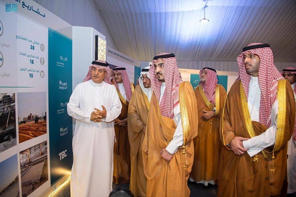 Acting Emir of Makkah Prince Badr bin Sultan and Minister of Education Dr. Hamad Al-Sheikh during the inaugural ceremony of educational projects in Jeddah on Wednesday