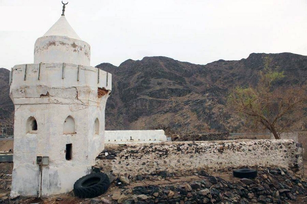 Based on their religious and cultural status and their urban and Islamic dimensions, Mosques of the Madinah Region have received the attention of the Prince Mohammed Bin Salman Project for Developing Historical Mosques in its second phase that included four mosques in the region.
