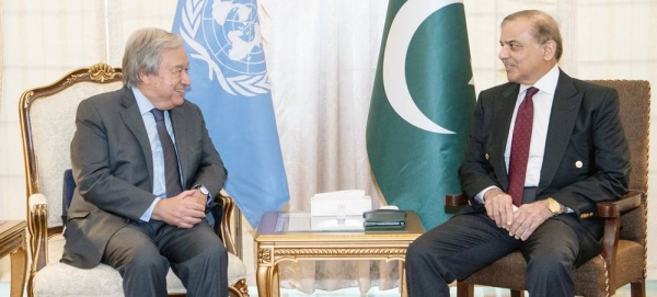 Secretary-General António Guterres (left) and Foreign Minister Bilawal Bhutto Zardari of Pakistan hold a joint press conference. — courtesy UN Photo/Eskinder Debebe