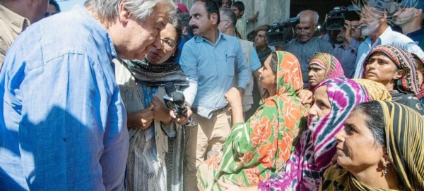 Secretary-General António Guterres (left) witnessed the impact of the floods in the provinces of Sindh and Balochistan. While there, he met with people impacted by the floods, as well as with civil society and first responders. — courtesy UN Photo/Eskinder Debebe