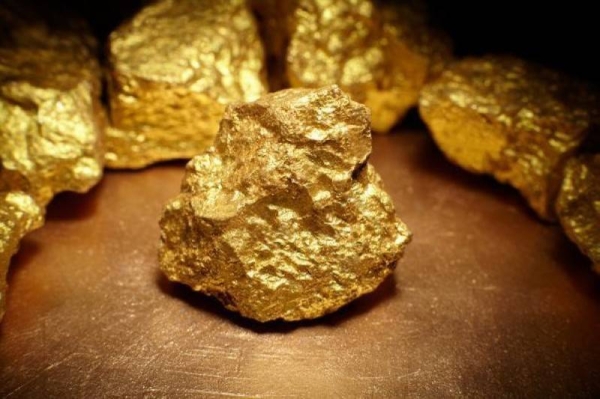 The Saudi Geological Survey (SGS) announced the discovery of new sites for gold and copper ore deposits in the Madinah region.