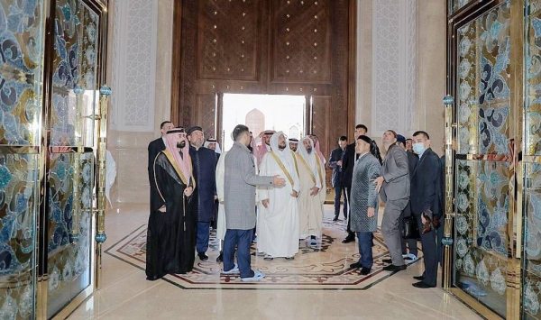 Minister of Islamic Affairs, Call and Guidance Dr. Abdullatif Bin Abdulaziz Al Al-Sheikh visited Nur Sultan Mosque in Kazakhstan, toured its various facilities, and was briefed on the details of the mosque.