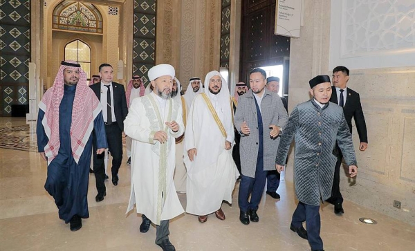 Minister of Islamic Affairs, Call and Guidance Dr. Abdullatif Bin Abdulaziz Al Al-Sheikh visited Nur Sultan Mosque in Kazakhstan, toured its various facilities, and was briefed on the details of the mosque.