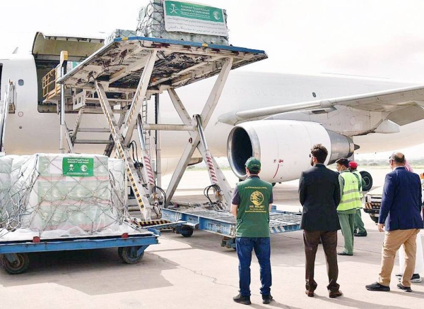 The fourth and fifth Saudi relief planes, laden with 60 tons of aid, including tents, blankets, shelter kits, food baskets and dates, benefiting 8,424 people, arrived in Karachi, Pakistan, on Friday.