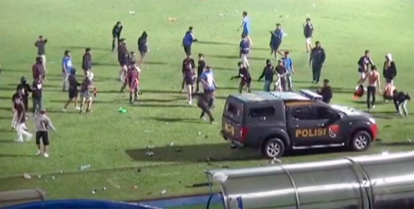 Scores killed at Indonesia football match in Malang, East Java. — courtesy photo