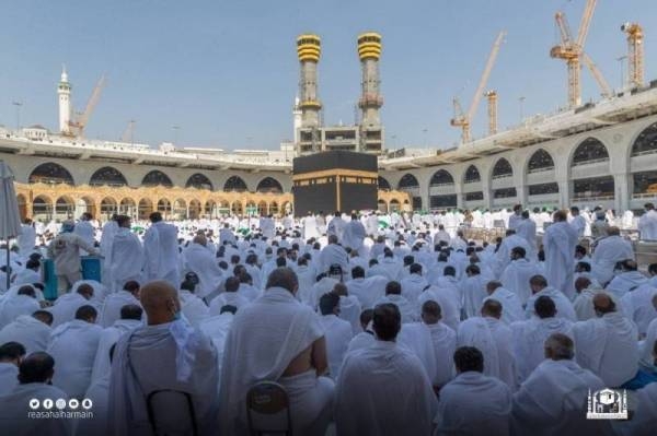 The Ministry of Hajj and Umrah said that all Umrah companies and institutions are obligated to issue permits for its pilgrims seeking to perform Umrah at the Grand Mosque and also permits for its worshipers who want to pray at the Rawdah Sharif at the Prophet's Mosque.