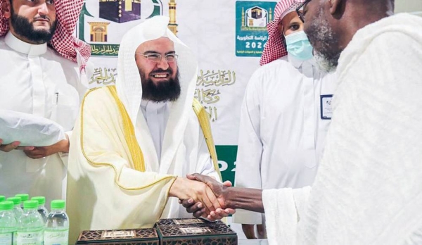 The Presidency’s President Sheikh Dr. Abdulrahman Bin Abdulaziz Al-Sudais affirmed the Presidency’s keenness to provide the best social, voluntary and humanitarian services to the pilgrims and take care of them.