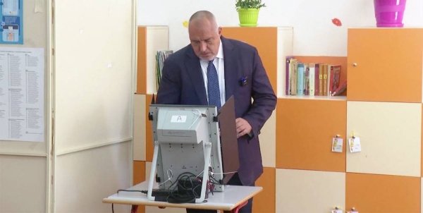 Former Bulgarian Prime Minister Boyko Borissov casts his ballot in the town of Bankya, Bulgaria, Sunday