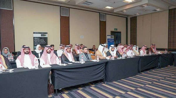 The 9th Session of Saudi-South African Joint Committee kicked off here Monday in the presence of Minister of Industry and Mineral Resources Bandar Bin Ibrahim Al-Khorayef, South African Minister of Trade, Industry and Competition Ebrahim Patel and senior officials from both sides.
