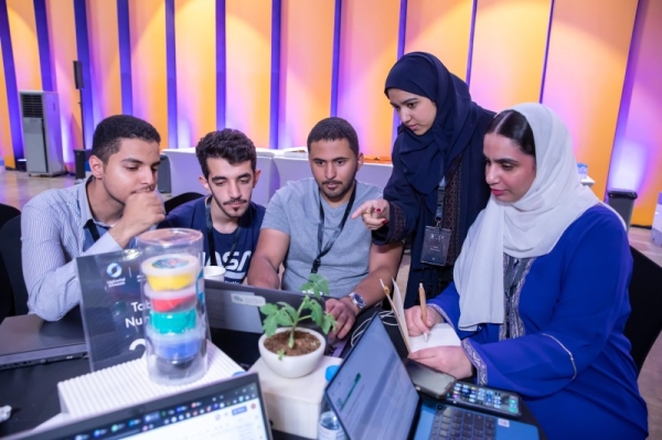 3D & IOT Integrated Construction System, Blindline and Savetro were the winning teams at the OXAGON Hackathon, in partnership with the MoE-min.