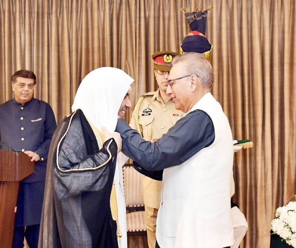 Pak President confers Hilal-e-Pakistan on MWL secretary general