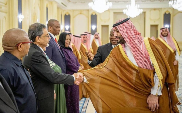 Crown Prince Mohammed Bin Salman, prime minister, received at the Royal Court at Al-Salam Palace in Jeddah, South African President Cyril Ramaphosa. An official reception ceremony was held for the South African president.
