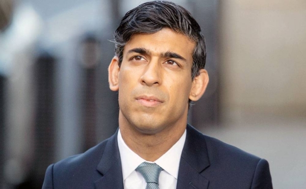 Former British Treasury chief Rishi Sunak announced his candidacy Sunday to become the next prime minister of the United Kingdom in a bid to “turn around” the country’s economy and “unite” the Conservative party.
