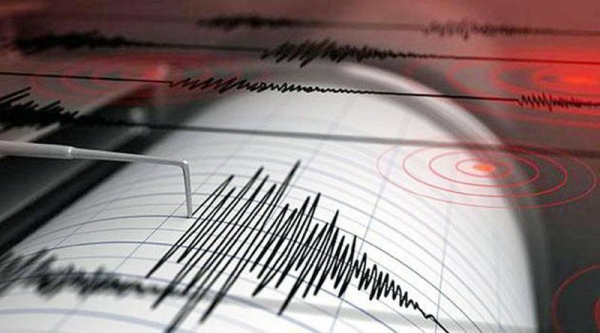Gempa berkekuatan 6,1 SR mengguncang bagian utara provinsi Sulawesi, Indonesia