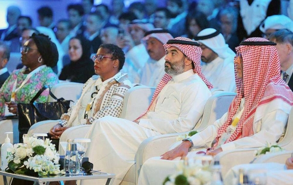 The international “Connecting the World from the Skies” forum kicked off Tuesday in Riyadh with the participation of ministers as well as a group of CEOs from major NTN companies, prominent international experts and researchers in technology and investment.