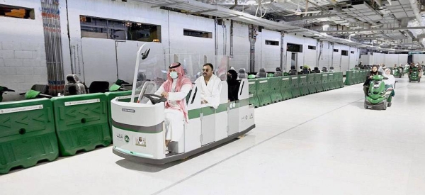 The General Presidency for the Affairs of the Two Holy Mosques has provided an electric vehicle to transport the elderly and people with disabilities while performing Tawaf (circumambulation) at the Grand Mosque.