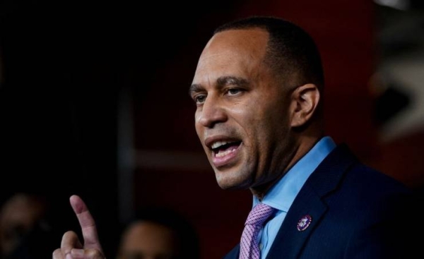 Hakeem Jeffries favored to lead U.S. House Democrats after Pelosi exit