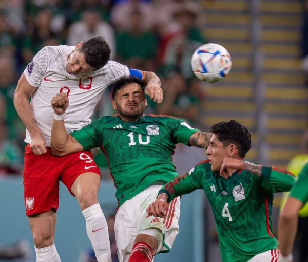 Poland were awarded a penalty after Robert Lewandowski was brought down by defender Hector Moreno in the 56th minute.