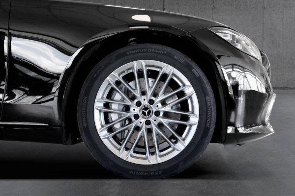 Hankook Tire Ventus is fitted with New Mercedes Benz S-Class