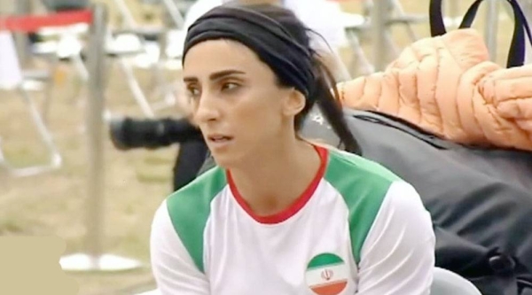 Iran rock climber Elnaz Rekabi competes without hijab.