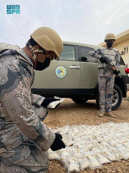 The General Directorate of Border Guard has announced that it has thwarted smuggling attempts of a huge quantity of narcotics and tablets subject to the regulation of medical circulation in various regions of Saudi Arabia.