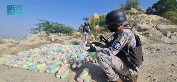 The General Directorate of Border Guard has announced that it has thwarted smuggling attempts of a huge quantity of narcotics and tablets subject to the regulation of medical circulation in various regions of Saudi Arabia.