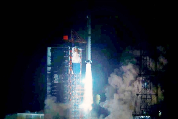 A Long March-2D carrier rocket carrying the Yaogan-36 satellite blasts off from the Xichang Satellite Launch Center in southwest China's Sichuan Province, Thursday. — courtesy Xinhua