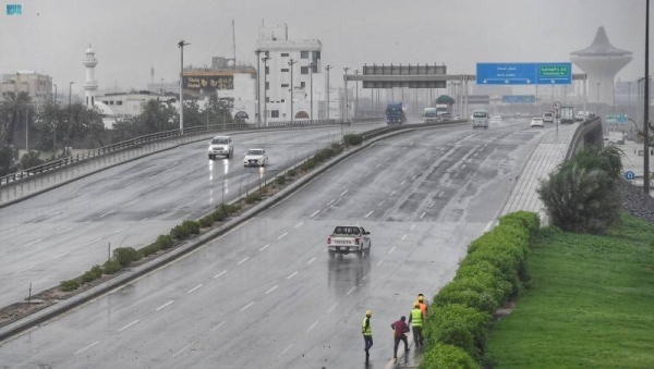 Hussein Al-Qahtani, spokesman of NCM, said in a statement that weather indications show that the current rainy situation in Jeddah would not be at the rates of the torrential rain that hit Jeddah for several hours on Nov. 24. 