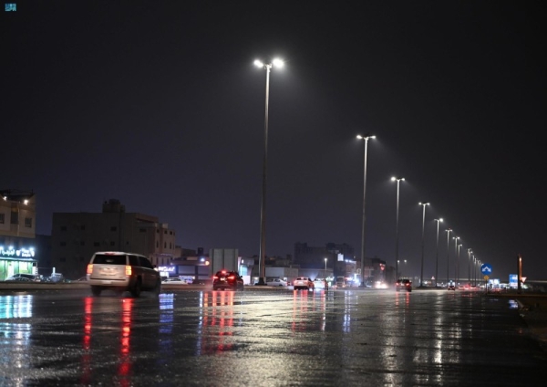 The National Center of Meteorology (NCM) raised the rain alert to warning Jeddah, Rabigh and Al-Kamil.
