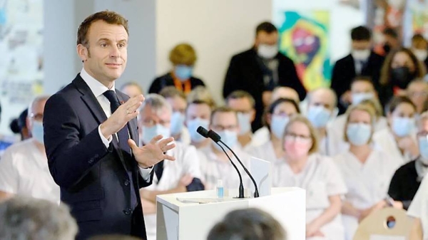 ماكرون يكشف عن خطة جديدة لوقف “أزمة لا نهاية لها” في الرعاية الصحية الفرنسية