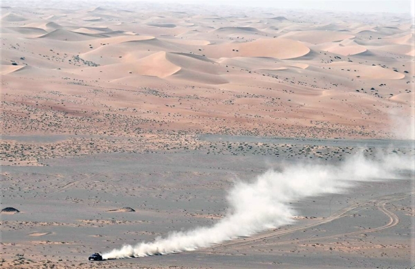 Leaving the rest being on another Dakar stage - Sebastien Loeb and Fabian Lurquin in their Bahrain Raid Xtreme Prodrive Hunter.