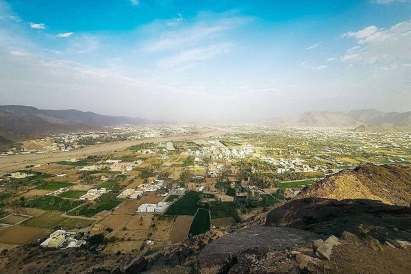 Mount Raum provides a charming and beautiful panoramic view overlooking Najran Valley and is an exciting destination for climbers and hikers.