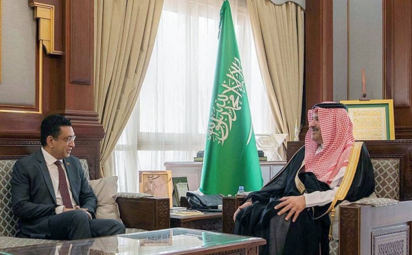 Governor of Madinah Region Prince Faisal Bin Salman received in his office in Madinah, Ali Sabri, minister of foreign affairs of Sri Lanka on Monday.