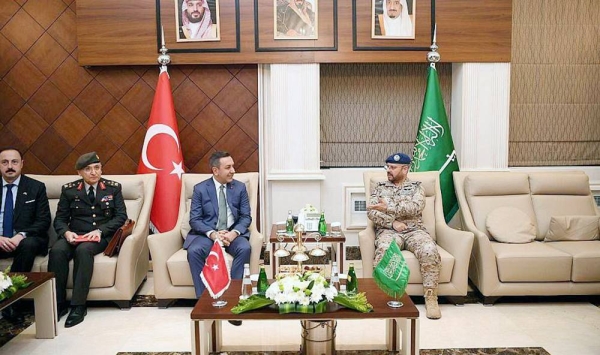 Chief of the General Staff Lt. Gen. Fayyad Bin Hamed Al-Ruwaili received Wednesday the Deputy Minister of National Defense of the Republic of Turkiye Muhsin Dere and his accompanying delegation.