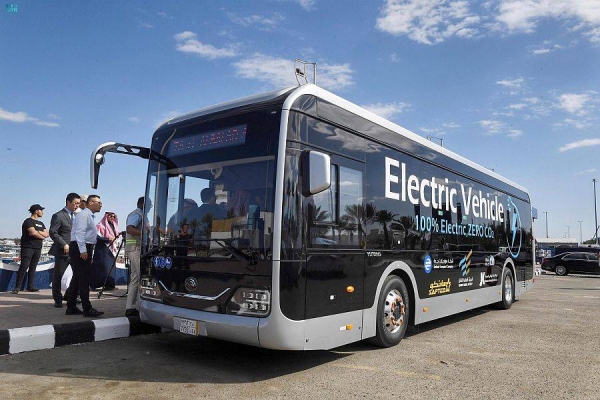 The electric buses will operate along the A7 route that connects Khalidiyah with Balad via Prince Saud Al-Faisal Street and passing through Madinah Road in Jeddah. 