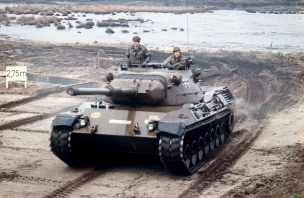 FILED - 30 November 1999, --: A Leopard-1 type tank of the German Bundeswehr during military exercises in the field. (undated photo). The CDU/CSU parliamentary group wants to use a motion in the Bundestag to urge the German government to move on the issue of heavy weapons deliveries to Ukraine. Photo: Egon Steiner/dpa (Photo by Egon Steiner/picture alliance via Getty Images)