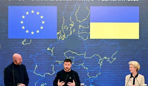 Ukrainian President Volodymyr Zelenskyy (center) with European Council President Charles Michel and European Commission President Ursula von der Leyen in Kyiv.