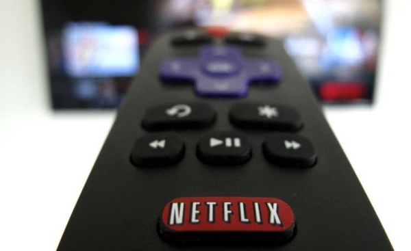 تعمل Netflix على تكثيف جهودها للحصول على أموال مقابل مشاركة الحساب