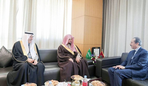 Attorney General Sheikh Saud Bin Abdullah Al-Muajab and his accompanying delegation met here Monday with the Moroccan King's Attorney General at the Court of Cassation and President of the Public Ministry El Hassan Daki at the headquarters of the Public Prosecution Office in the capital of Rabat.