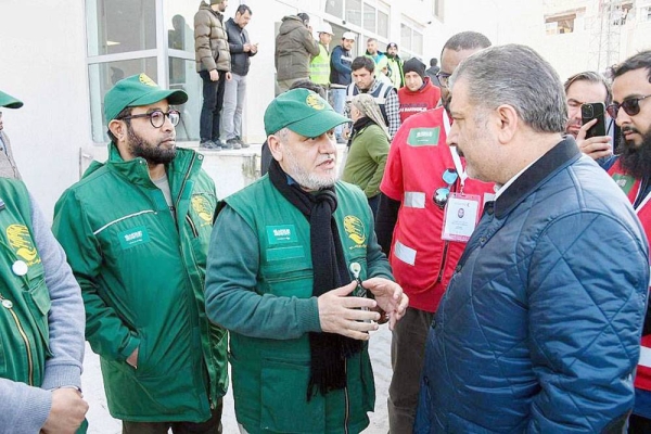 Turkish Minister of Health Fahrettin Koca met with the delegation of King Salman Humanitarian Aid and Relief Center and the Saudi Red Crescent participating in helping the earthquake victims in Syria and Turkiye in Hatay on Wednesday.